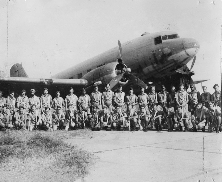 STAFF:DAK 1946 ENH ss